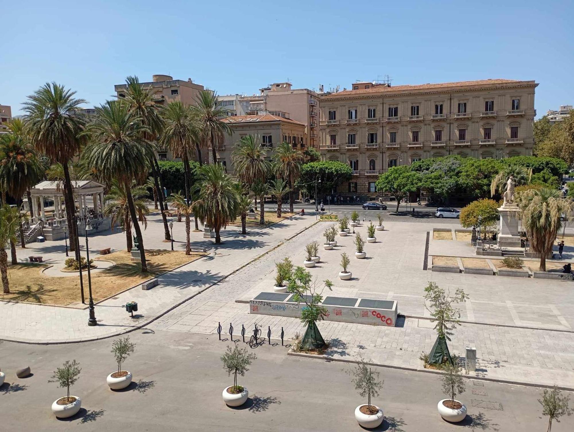 Politeama Crystal Rooms Palermo Exterior foto